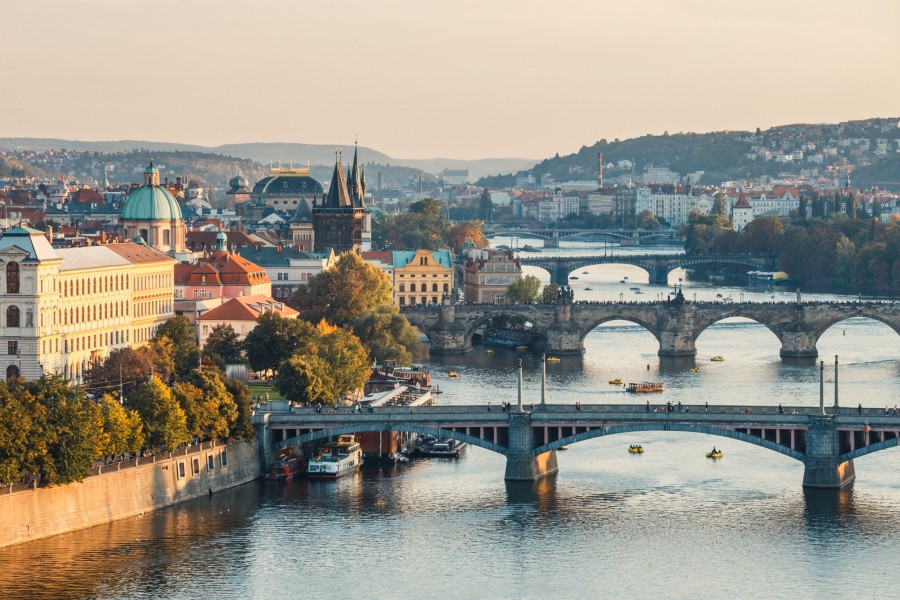 Découverte du fleuve majestueux de Prague