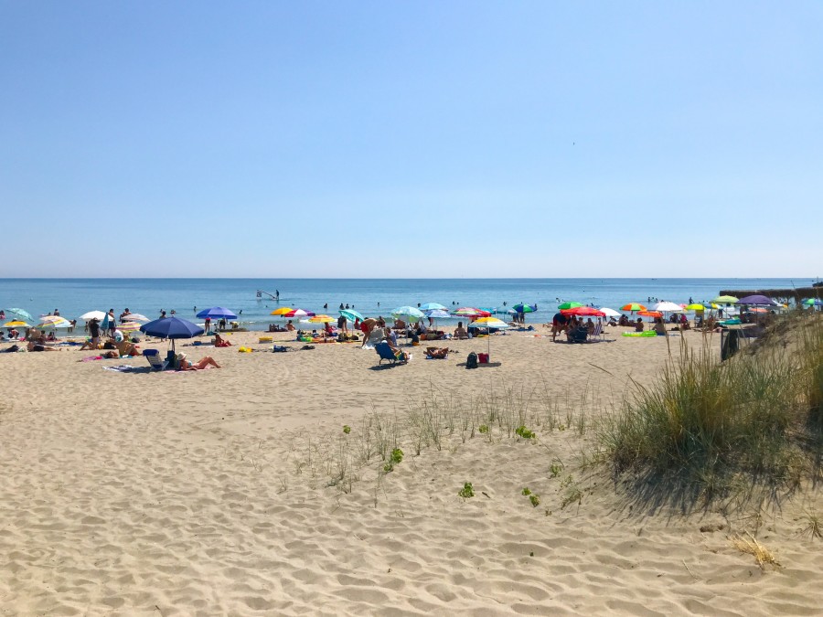 Quels sont les dangers de la plage de la Baie des Cochons au Cap d'Agde ?